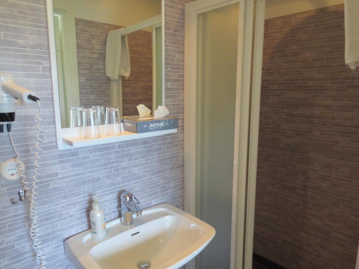 Kro Jaervsoebaden 3*